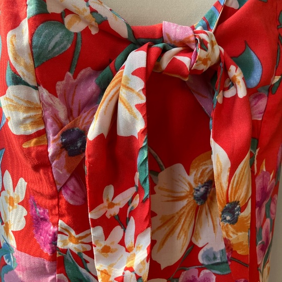 Cynthia Rowley crop top with bow front detail - Picture 2 of 7